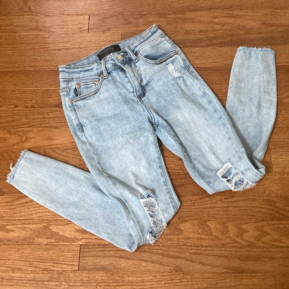 Monkey Ride DISTRESSED SKINNY STRETCH JEANS
